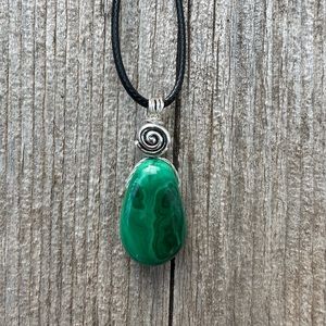 Malachite Necklace for Grounding, Growth and Third Eye Awakening.